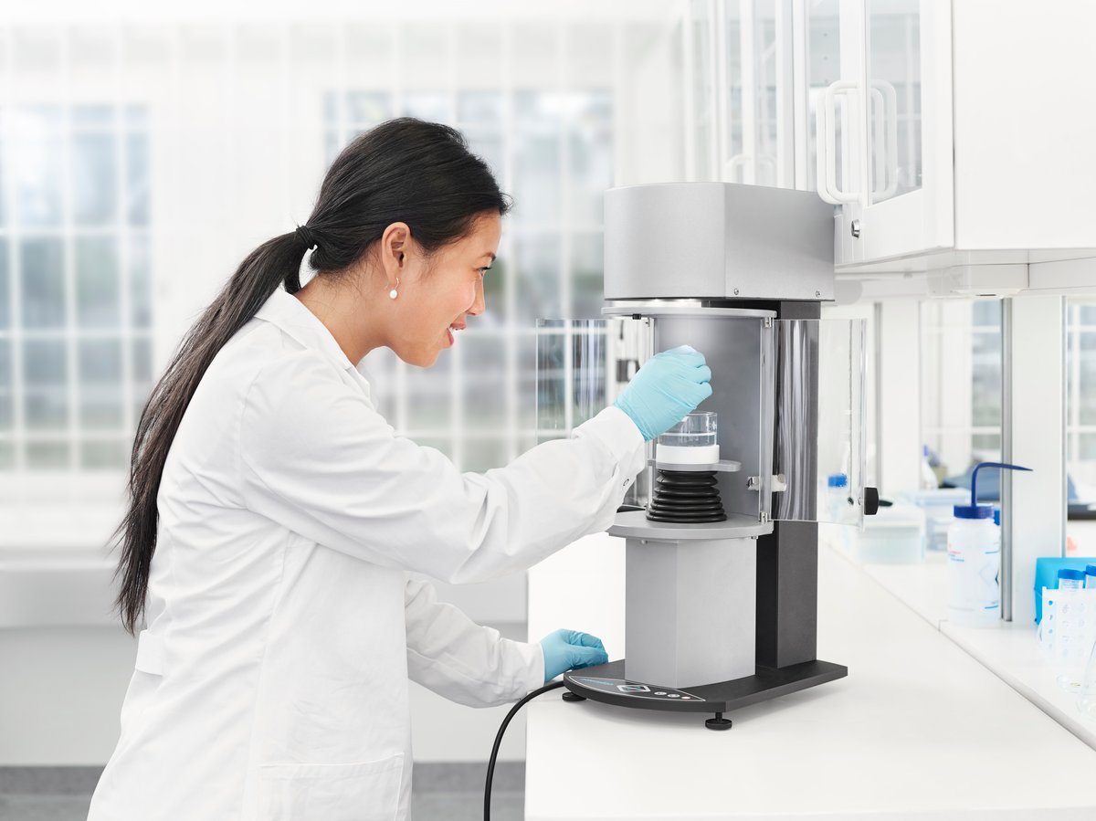 Wilhelmy plate method for contact angle measurement
